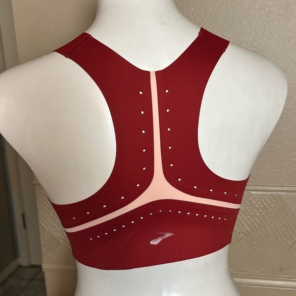 Brooks Red Sports Bra - Picture 2 of 16